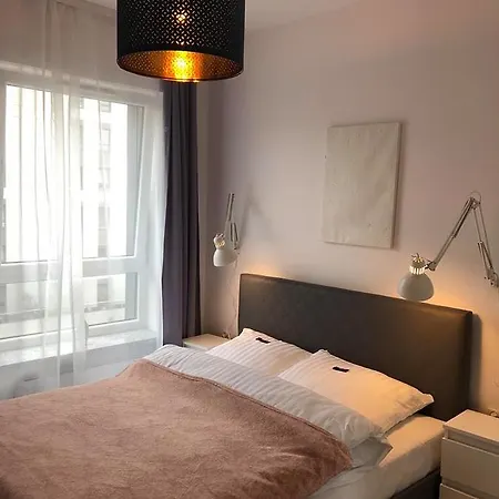 Dembowskiego - Unique Štetín