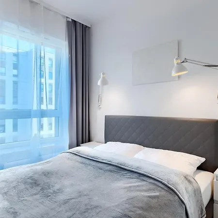 Dembowskiego - Unique * Štetín