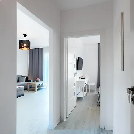 Dembowskiego - Unique * Štetín