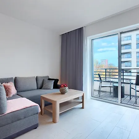 Dembowskiego - Unique 슈체친